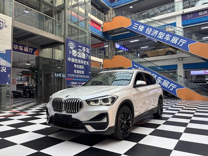 Фото 1 - BMW X1
