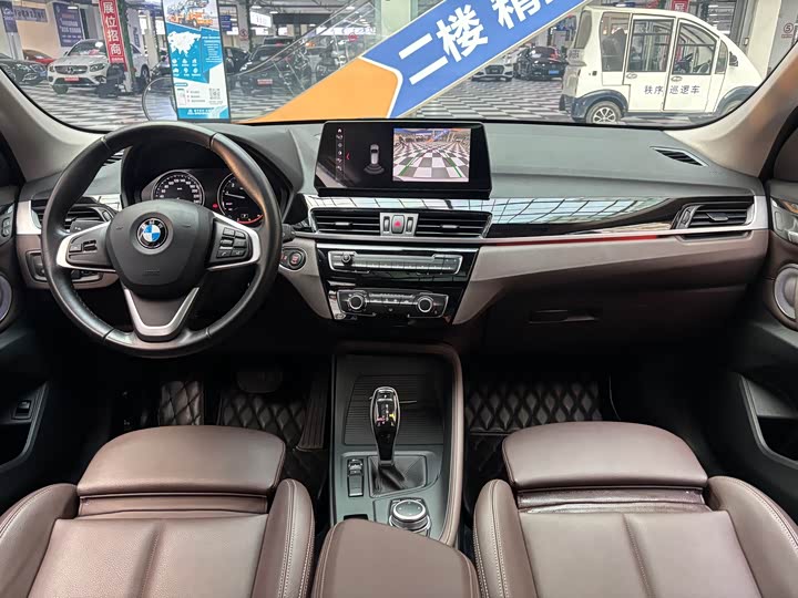 Фото 11 - BMW X1