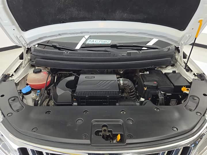 Фото 10 - Geely Vision X3