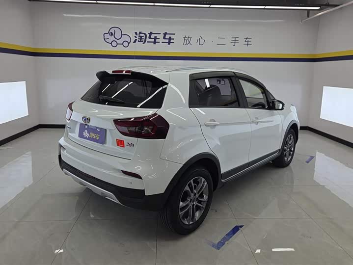 Фото 3 - Geely Vision X3