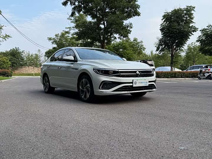 Фото 2 - Volkswagen Bora