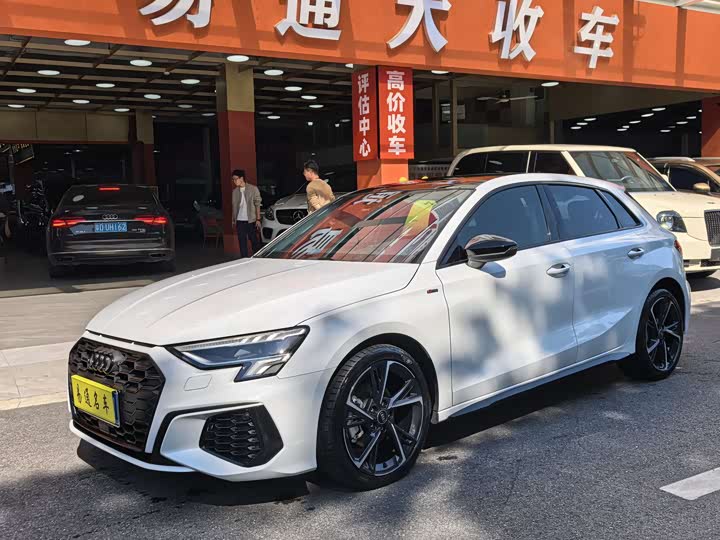 Фото 1 - Audi A3