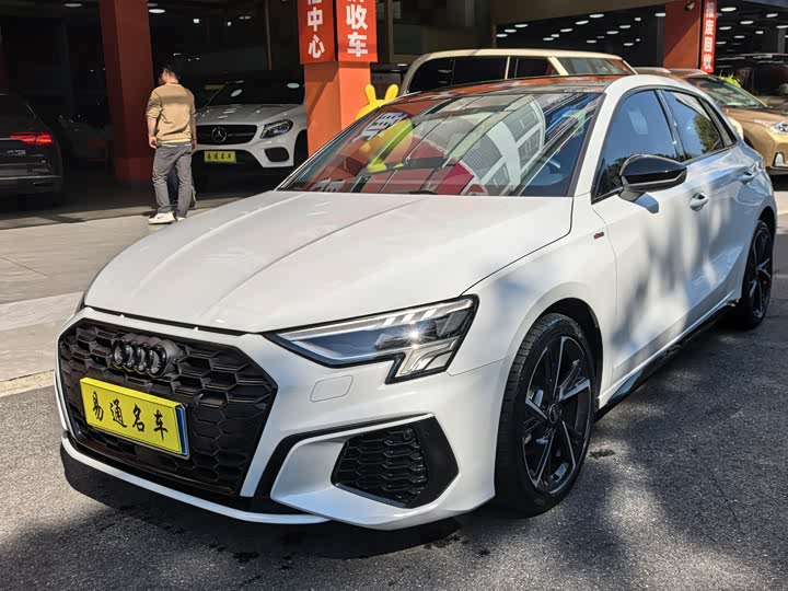 Фото 2 - Audi A3