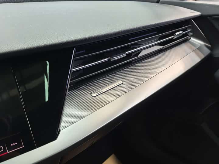 Фото 27 - Audi A3