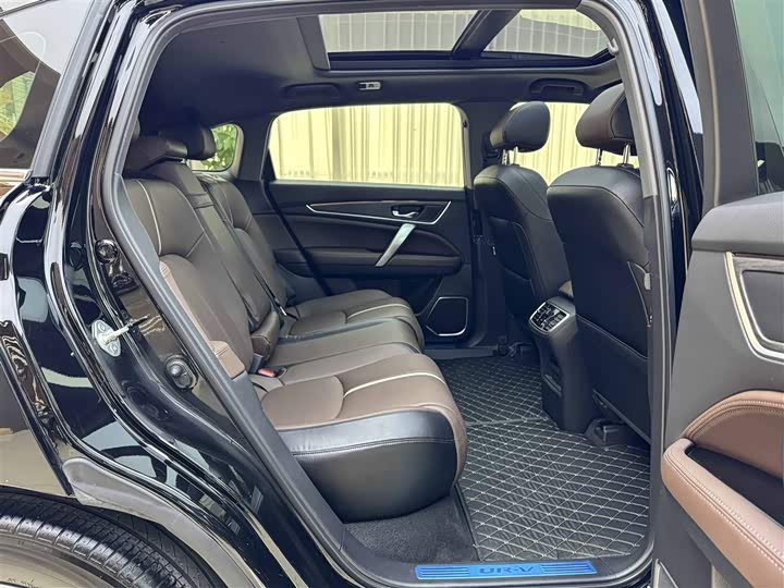 Фото 12 - Honda UR-V