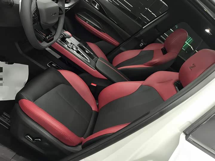 Фото 15 - Changan Oshan Z6