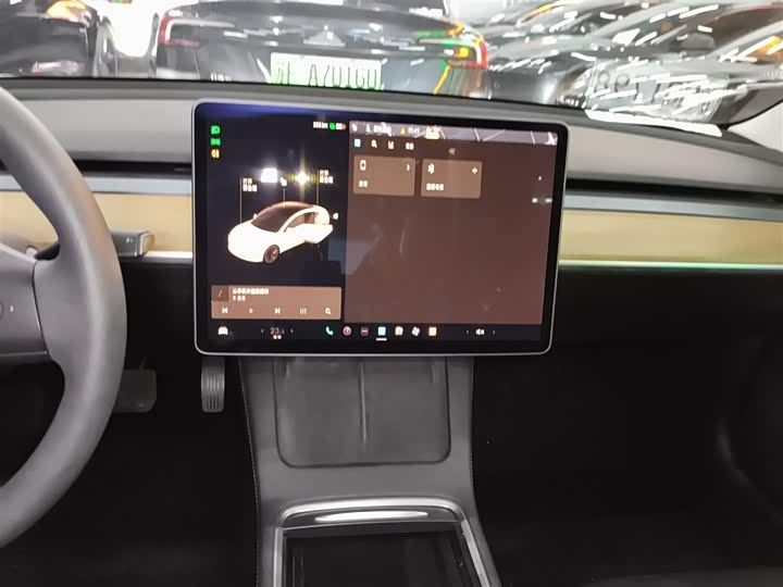 Фото 13 - Tesla Model 3