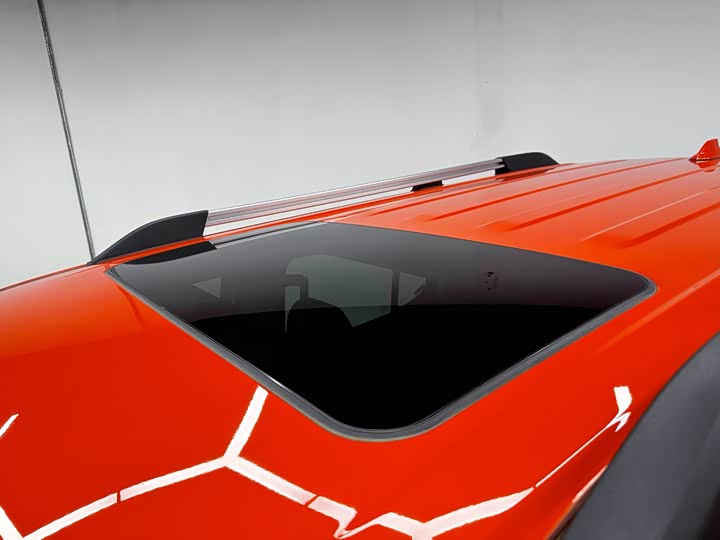 Фото 4 - Tank 300