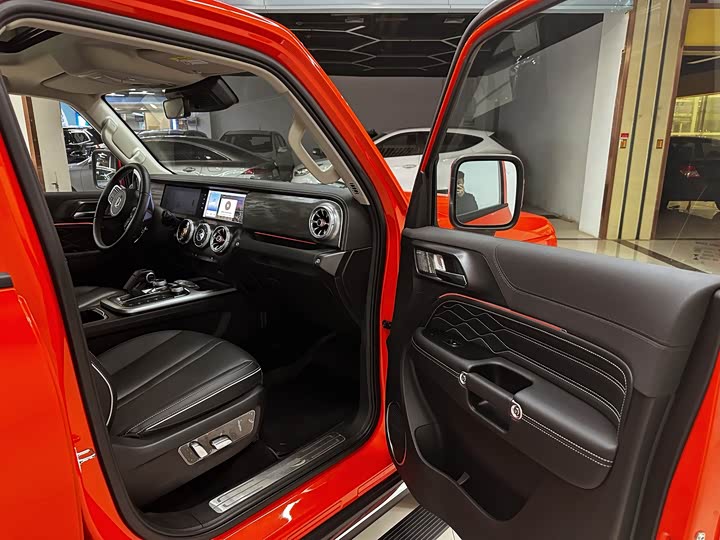 Фото 7 - Tank 300