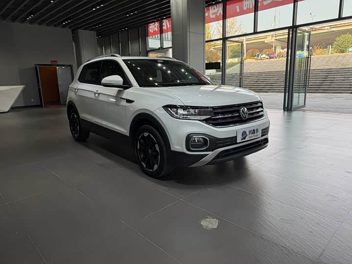 Фото 3 - Volkswagen Tacqua