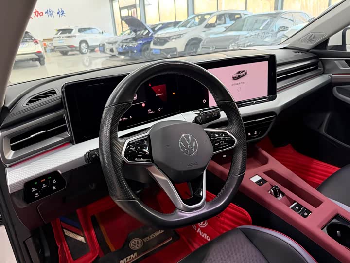 Фото 13 - Volkswagen Lamando L