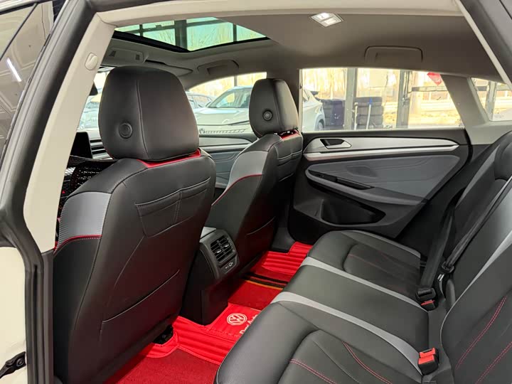 Фото 18 - Volkswagen Lamando L