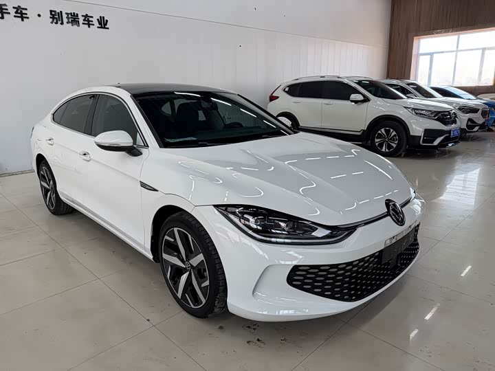 Фото 7 - Volkswagen Lamando L