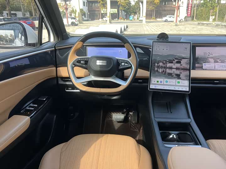 Фото 11 - Geely Galaxy L7