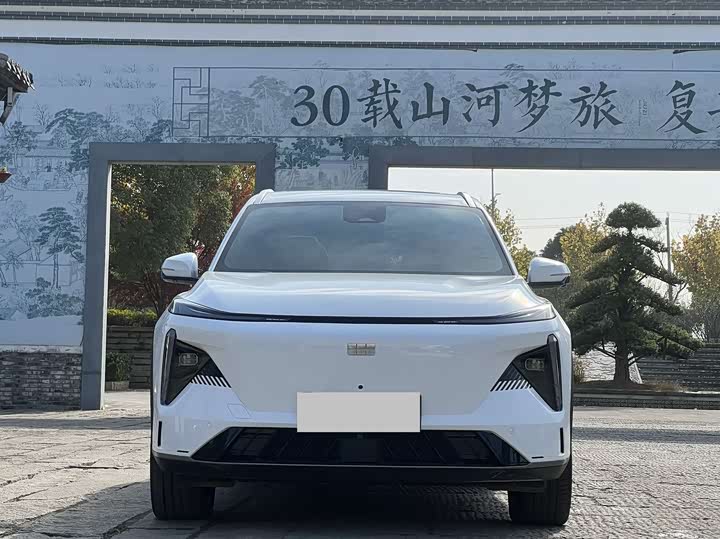 Фото 2 - Geely Galaxy L7