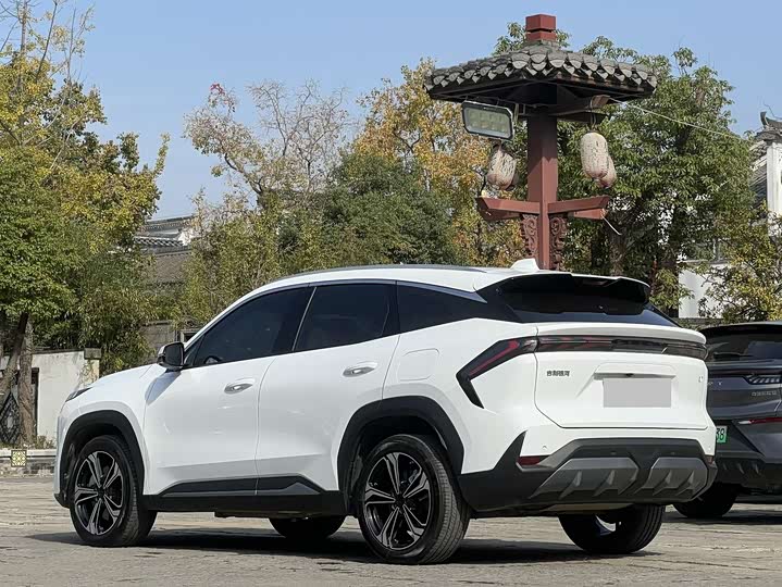 Фото 4 - Geely Galaxy L7