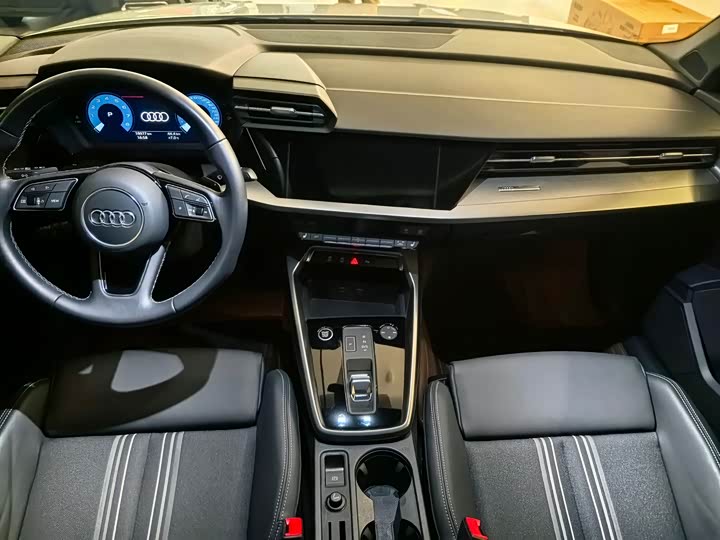 Фото 16 - Audi A3