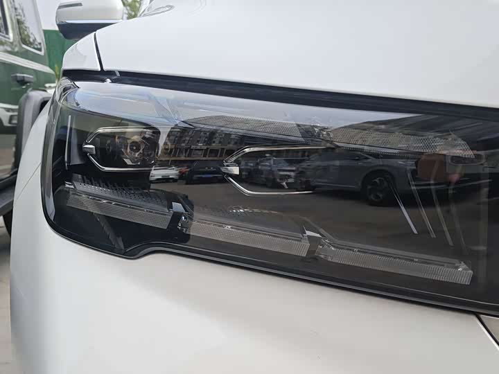 Фото 4 - Geely Monjaro