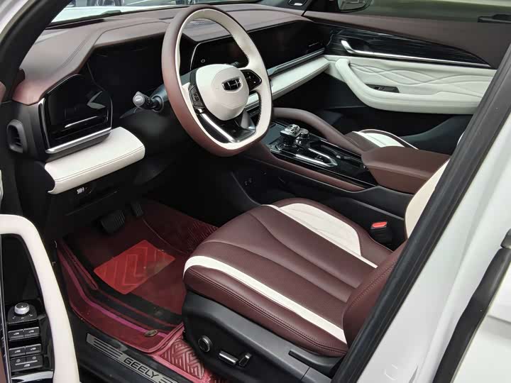 Фото 5 - Geely Monjaro