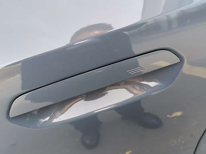 Фото 12 - BMW i5