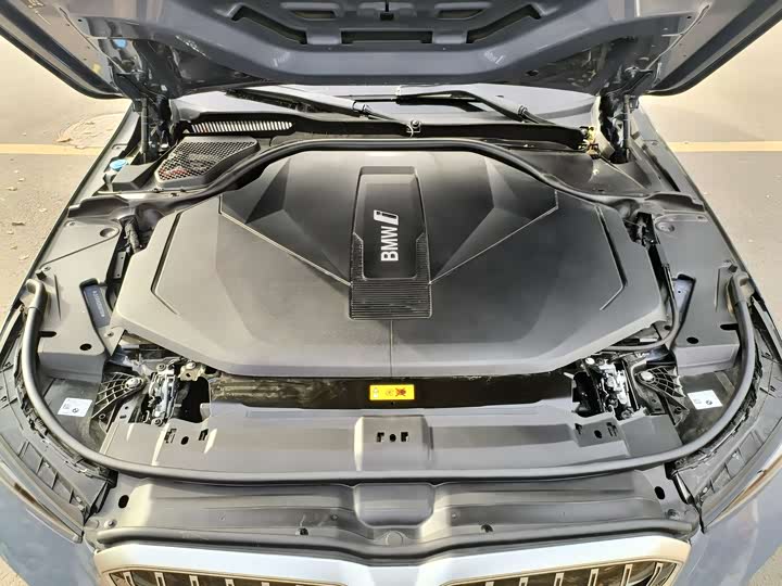 Фото 23 - BMW i5