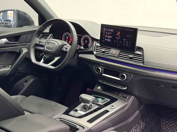 Фото 14 - Audi Q5L Sportback