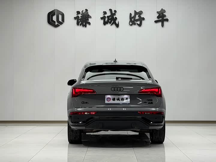 Фото 7 - Audi Q5L Sportback