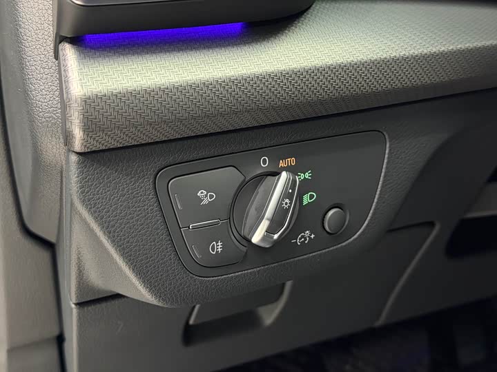 Фото 9 - Audi Q5L Sportback