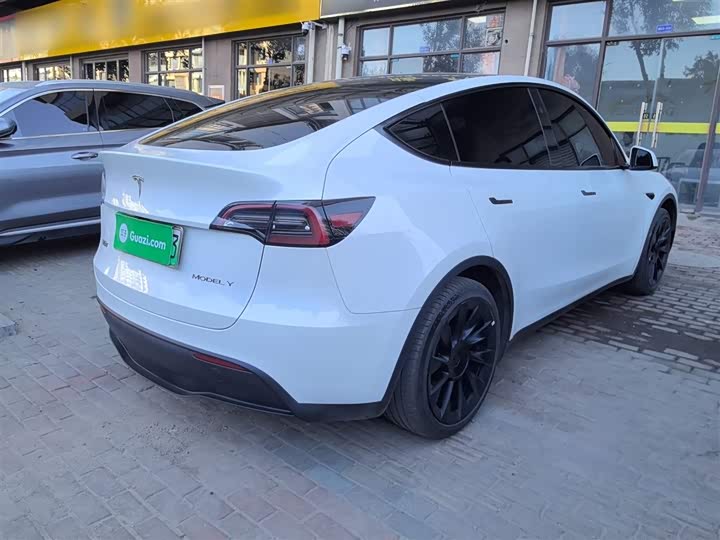 Фото 7 - Tesla Model Y