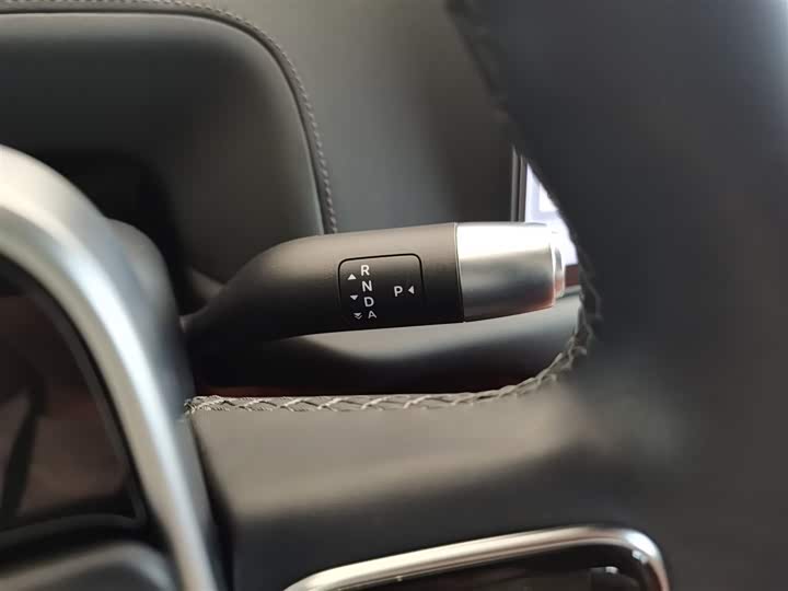 Фото 14 - LiXiang L9