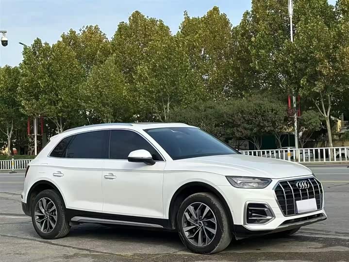Фото 4 - Audi Q5L