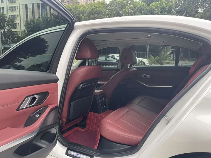 Фото 9 - BMW 3 Series