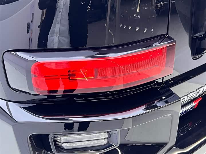 Фото 11 - Tank 700 Hybrid