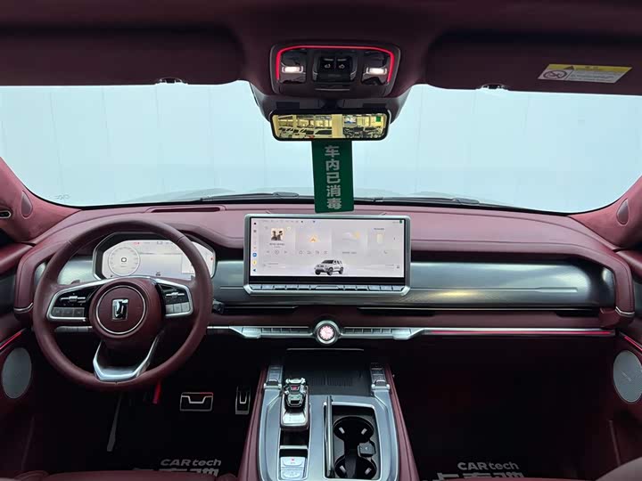 Фото 25 - Tank 700 Hybrid