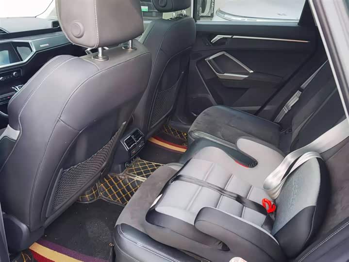 Фото 3 - Audi Q3