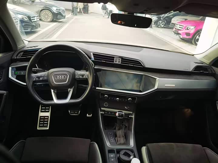 Фото 5 - Audi Q3