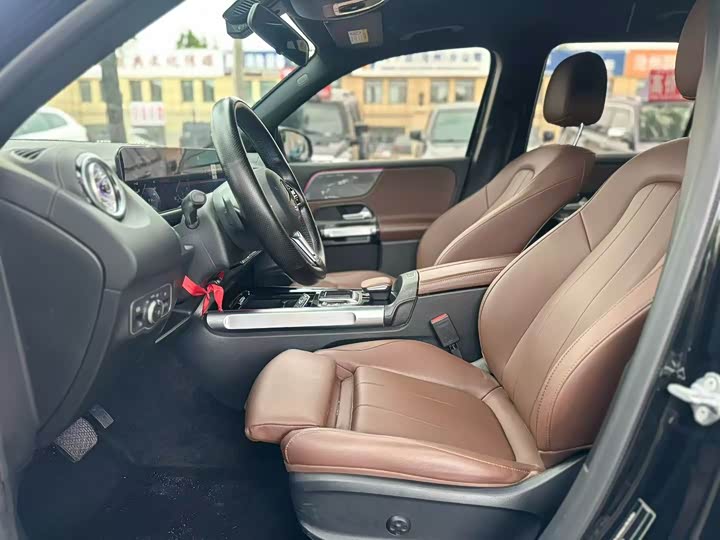 Фото 4 - Mercedes-Benz GLB-Class