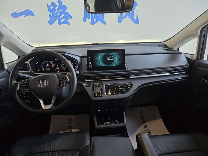 Фото 26 - Honda Elysion