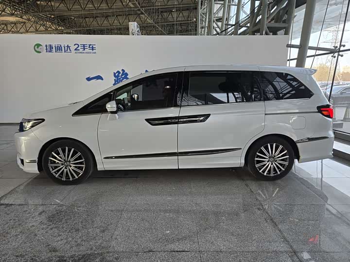 Фото 5 - Honda Elysion