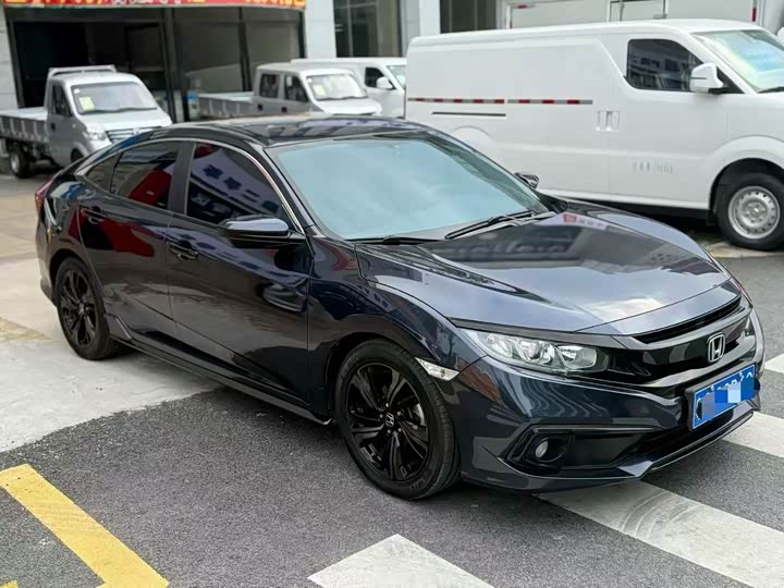 Фото 3 - Honda Civic