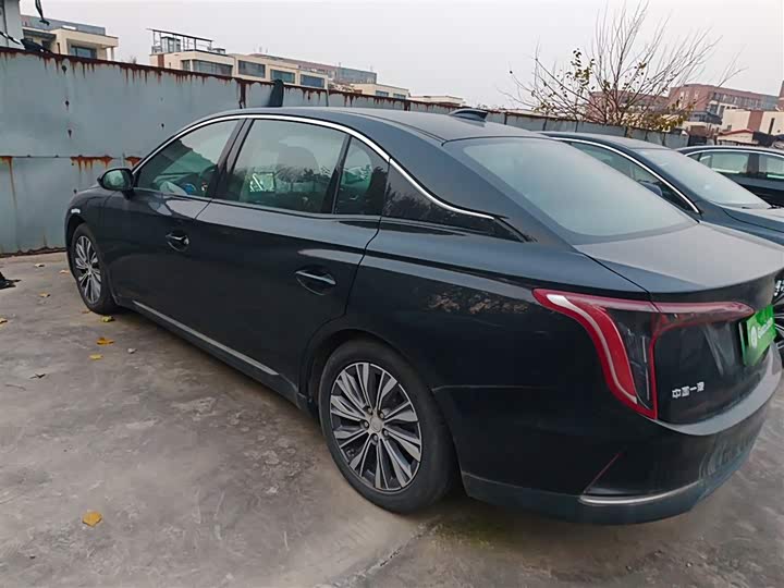 Фото 5 - Hongqi E-QM5