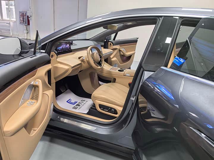 Фото 12 - Luxeed R7