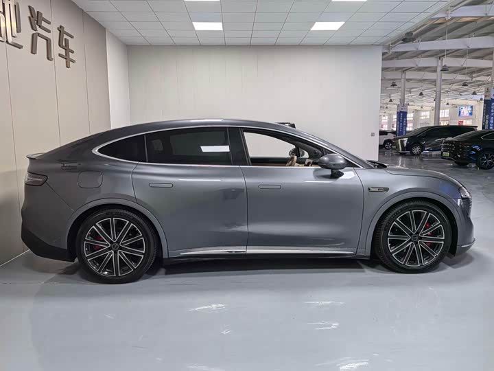 Фото 8 - Luxeed R7