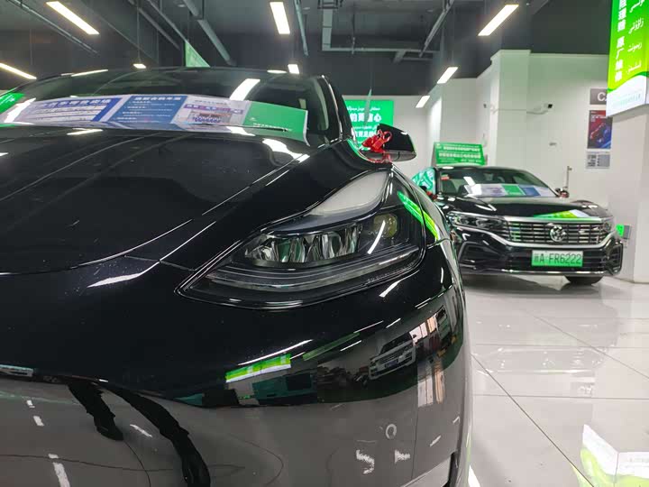 Фото 15 - Tesla Model Y