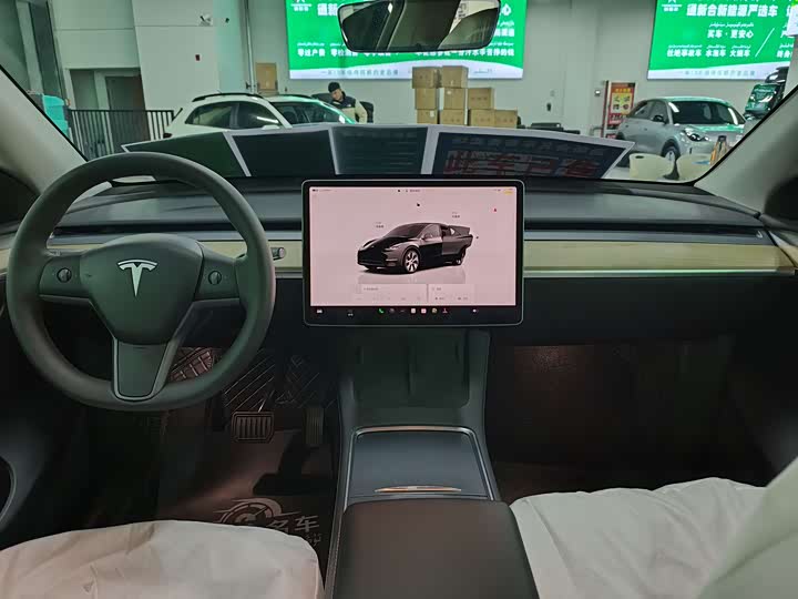 Фото 5 - Tesla Model Y