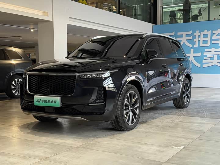 Фото 1 - LiXiang One