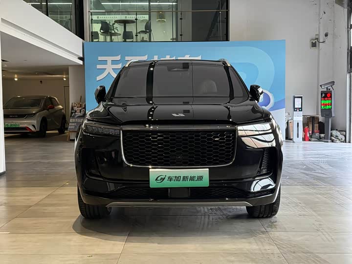 Фото 2 - LiXiang One