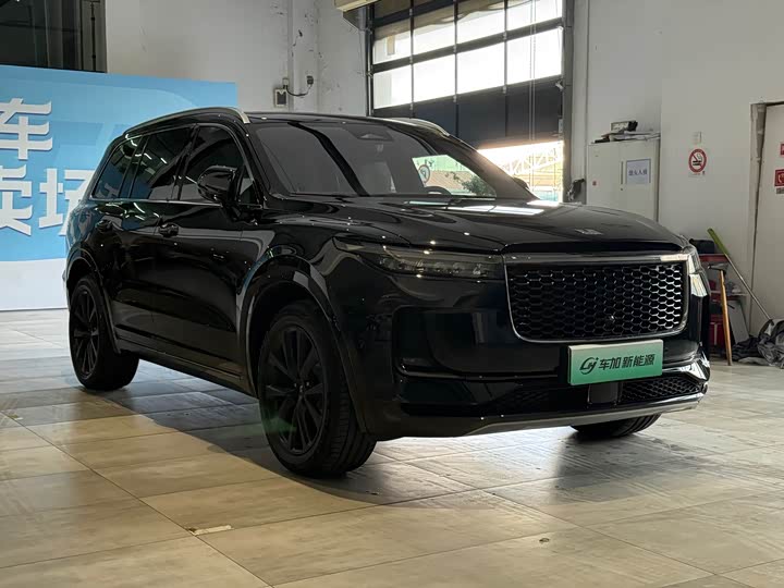 Фото 3 - LiXiang One