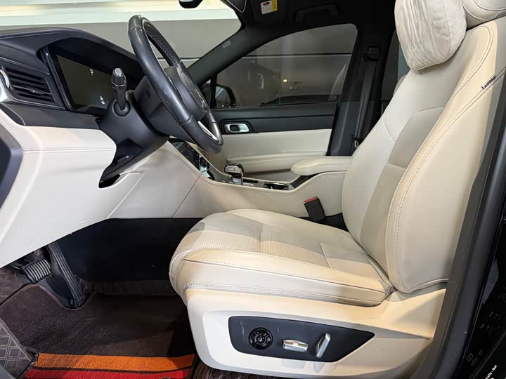 Фото 4 - LiXiang One