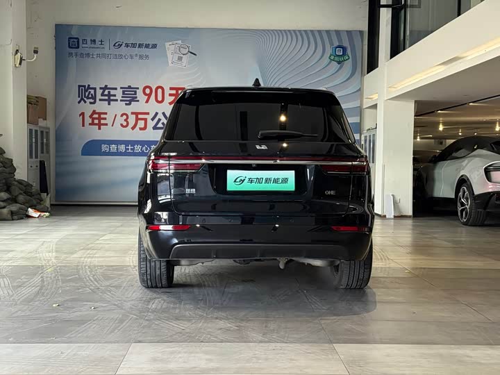 Фото 7 - LiXiang One